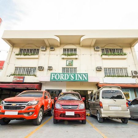 Vaccinated Staff - Oyo 465 Ford'S Inn Cebu Eksteriør billede